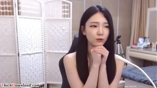 생긴건 청순한데 눈빛은 요염한 비제이