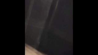 【中国】自拍在KTV里面花700元找个陪酒的,拉到厕所里面操,技术太好了,